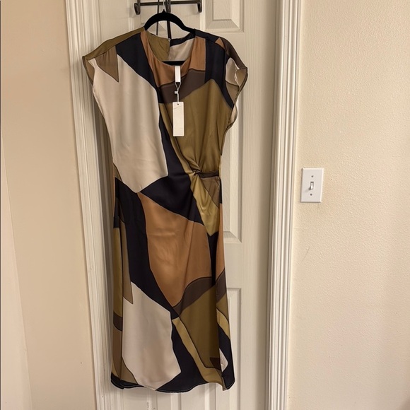 Abstract Patterned Dress - Picture 1 of 2
